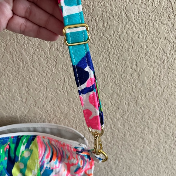 Handmade from Lilly Pulitzer fabric crossbody - Picture 3 of 4